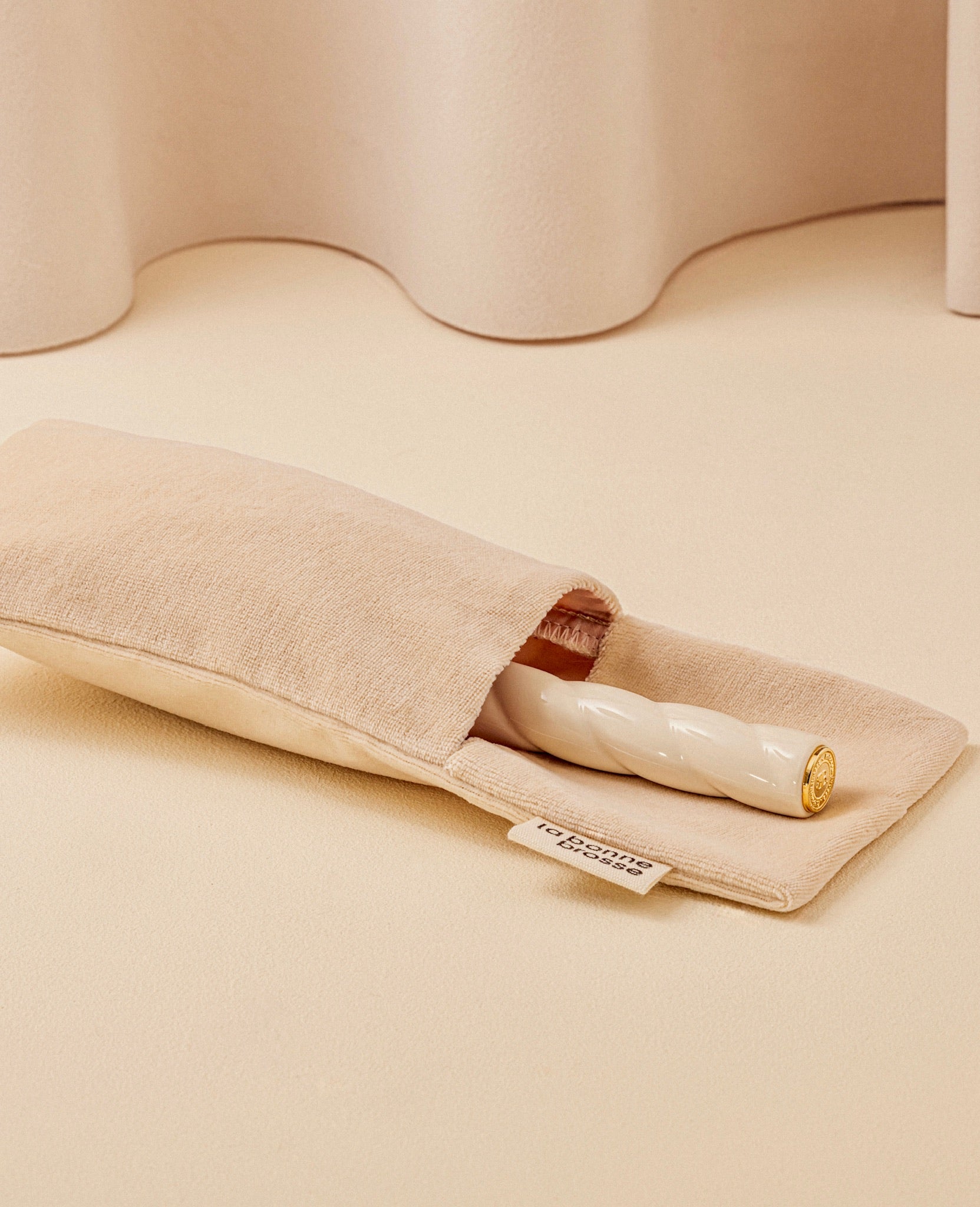N.04 La Brosse Démêlante & Massante La Miracle Blanc Crème