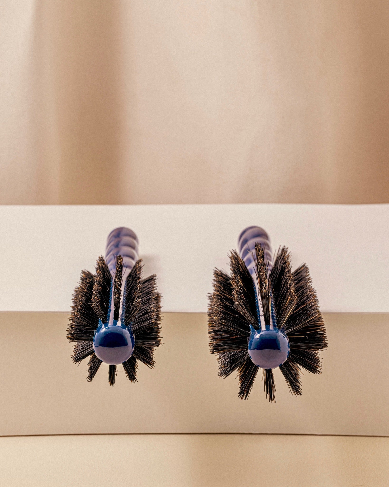 N.08 La Brosse Ronde Brushing Longueur & Mouvement Ivoire Cair