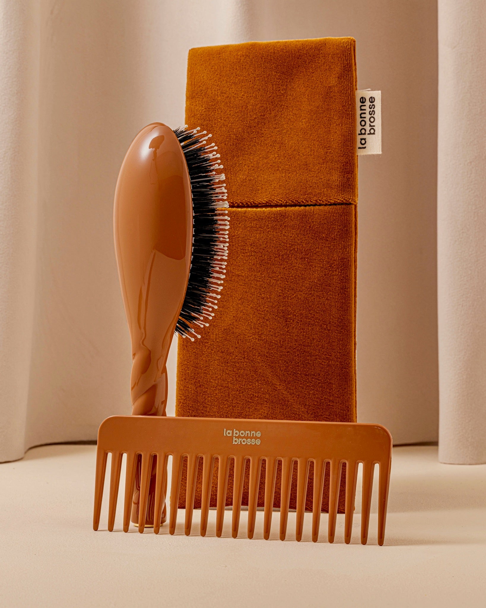 La Pochette "Grande Brosse" Terracotta